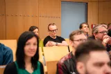 Fakulta filozofická přivítala své absolventky a absolventy po 25 letech od založení