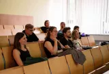 Fakulta filozofická přivítala své absolventky a absolventy po 25 letech od založení