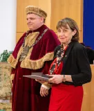 Profesorka Milena Lenderová převzala nejvyšší vědecké ocenění Univerzity Pardubice