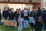 Studující se připojili k výzvě Média nedáme!