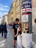 Samolepková výzva: Nalep, vyfoť, označ nás