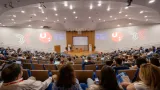 Záběr na univerzitní aulu v průběhu odborného programu Záběr na univerzitní aulu v průběhu odborného programu